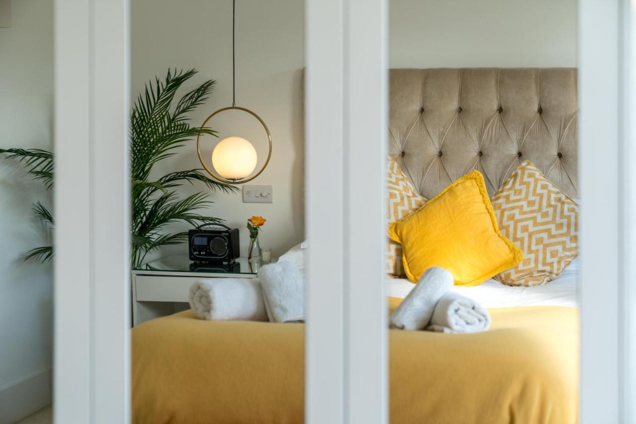 Apartment Captivating In Shepherds Bush