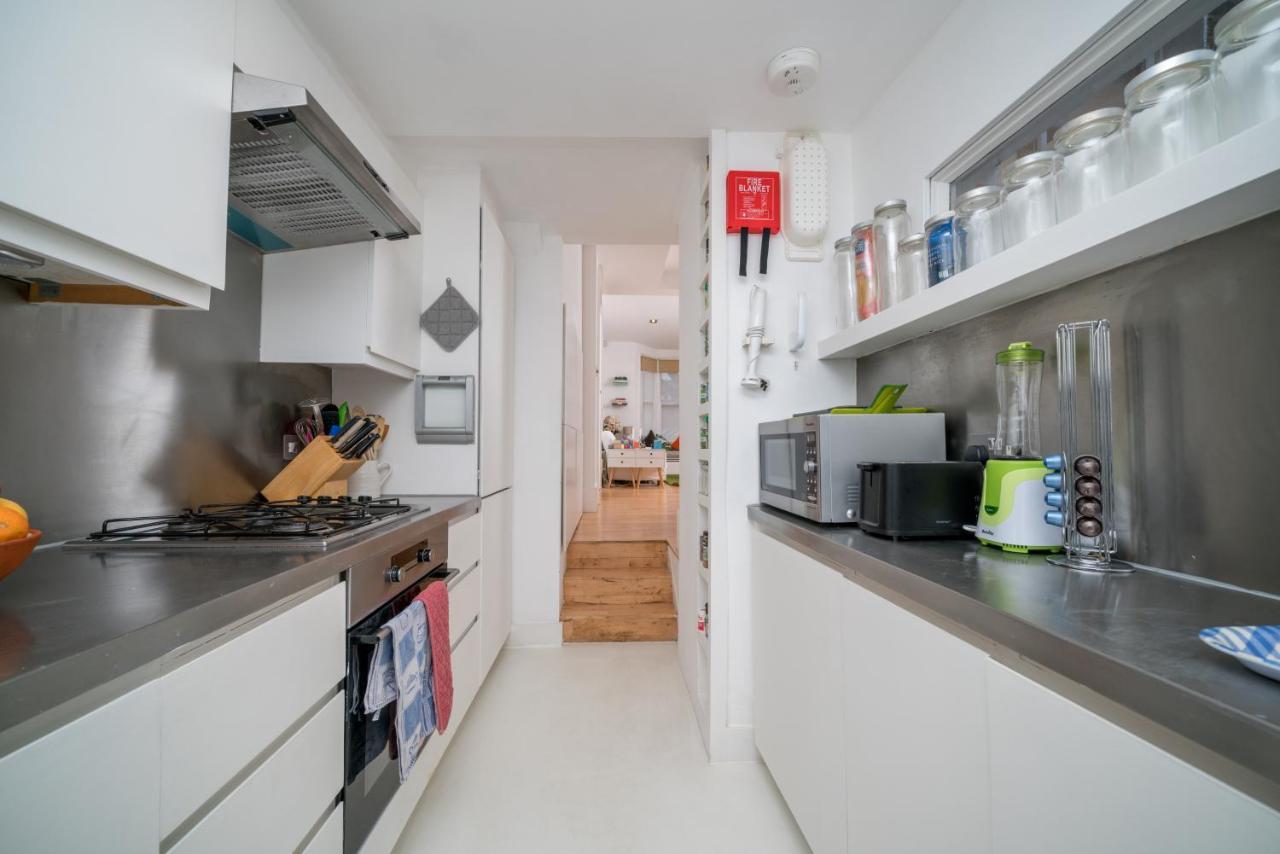 Captivating In Shepherds Bush Apartment London