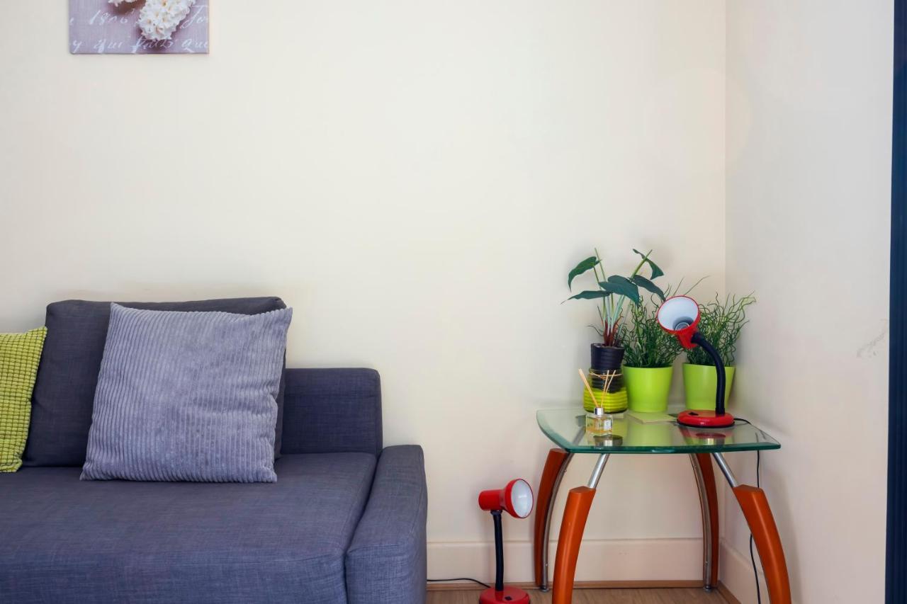 Canary Wharf/docklands/excel Spacious Apt E14 * Londres