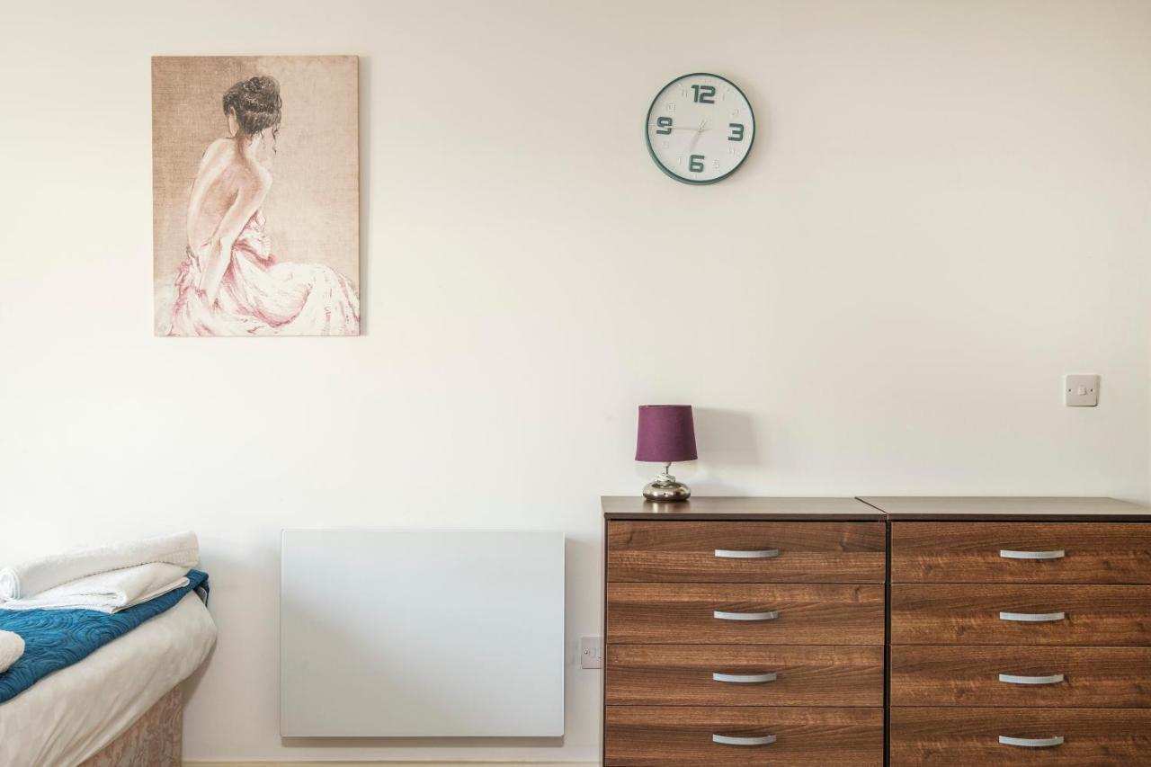 Canary Wharf/docklands/excel Spacious Apt E14 * Londres