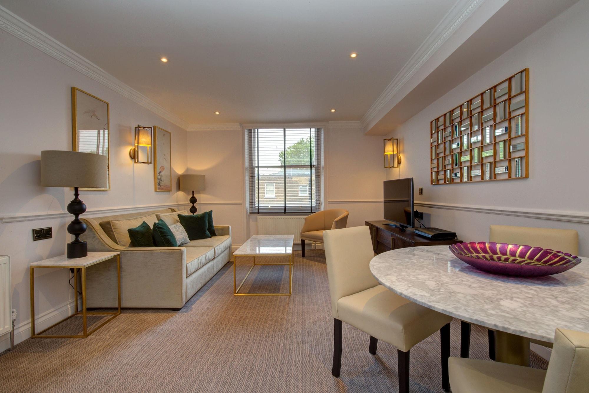 Collingham Serviced 4*