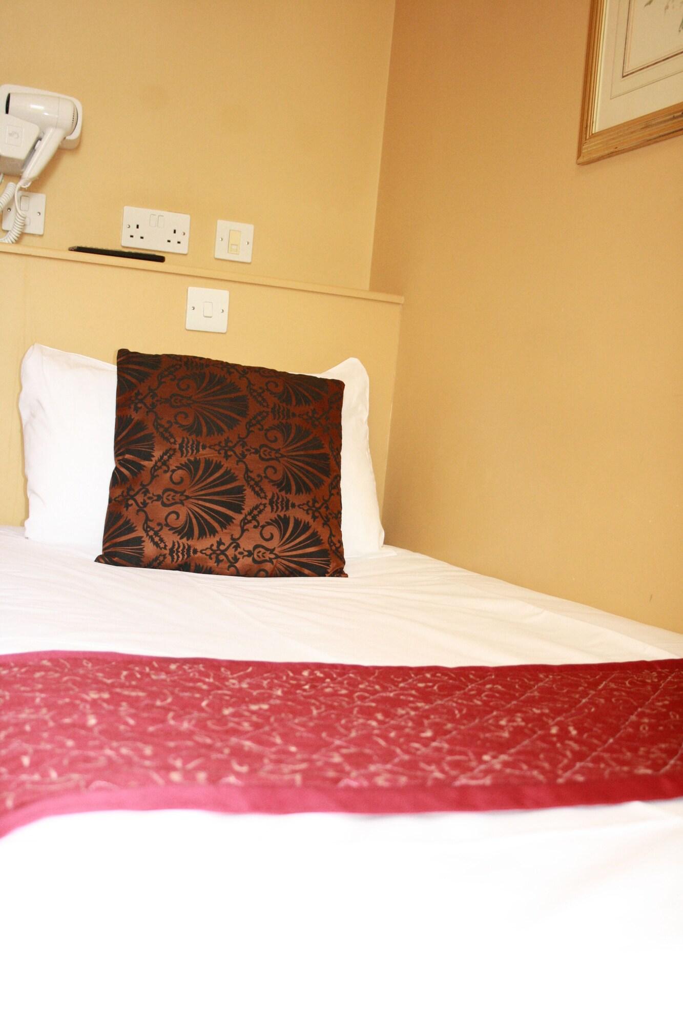 The Coronation Hotel 3*