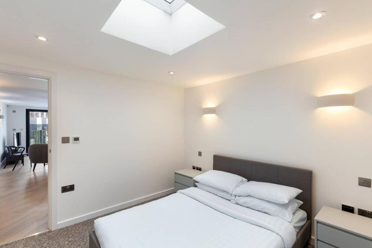 Stunning 1 Bedroom Flat Appartement *