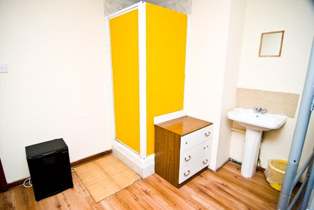 Albergue Kensal Backpackers