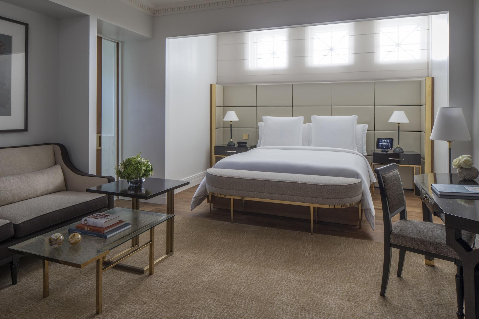 Four Seasons At Tower Bridge Hotel
