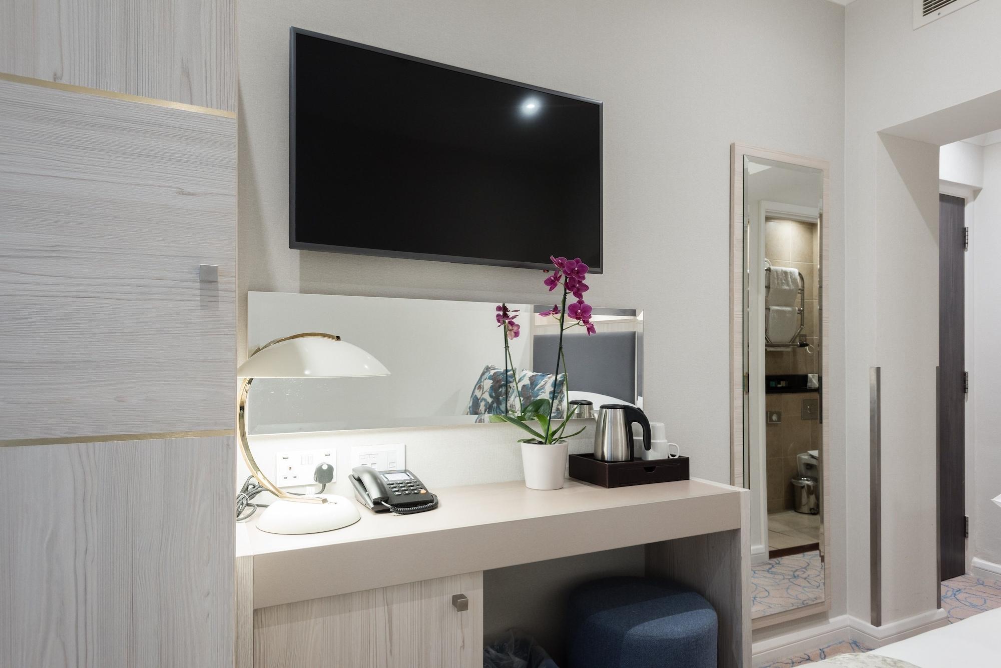Blandford Hotel 4*