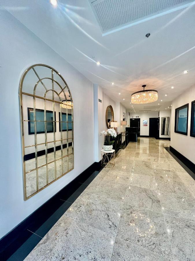 Hatton Garden 4*