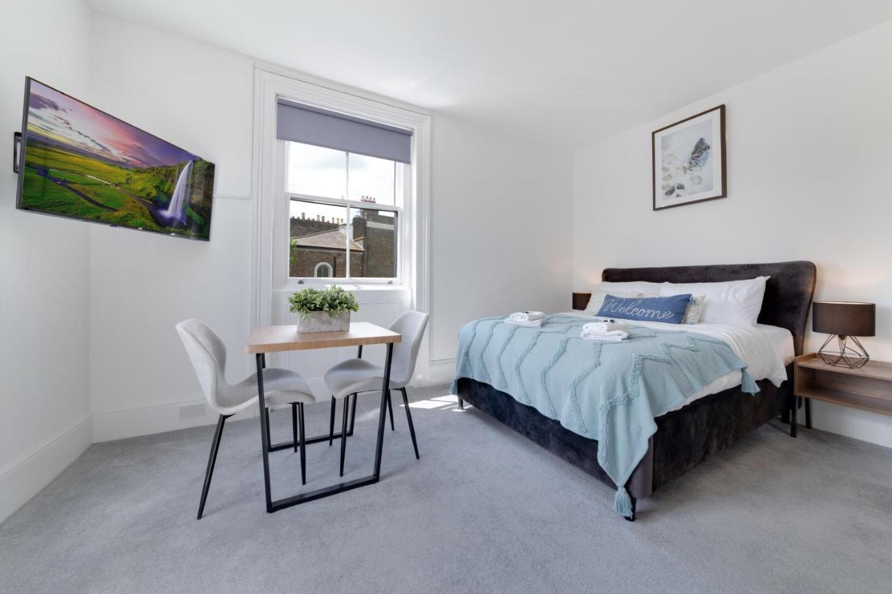 By Rehoboth - M'nuchah - Camden Road Apartamento *