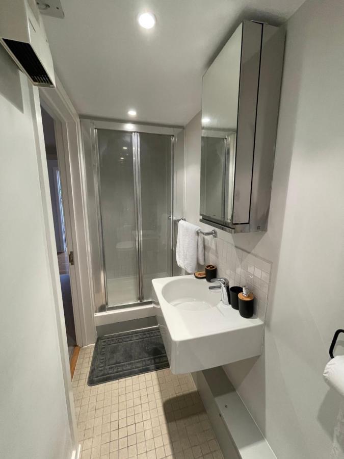 The Reflection , With River Thames View Apartment London