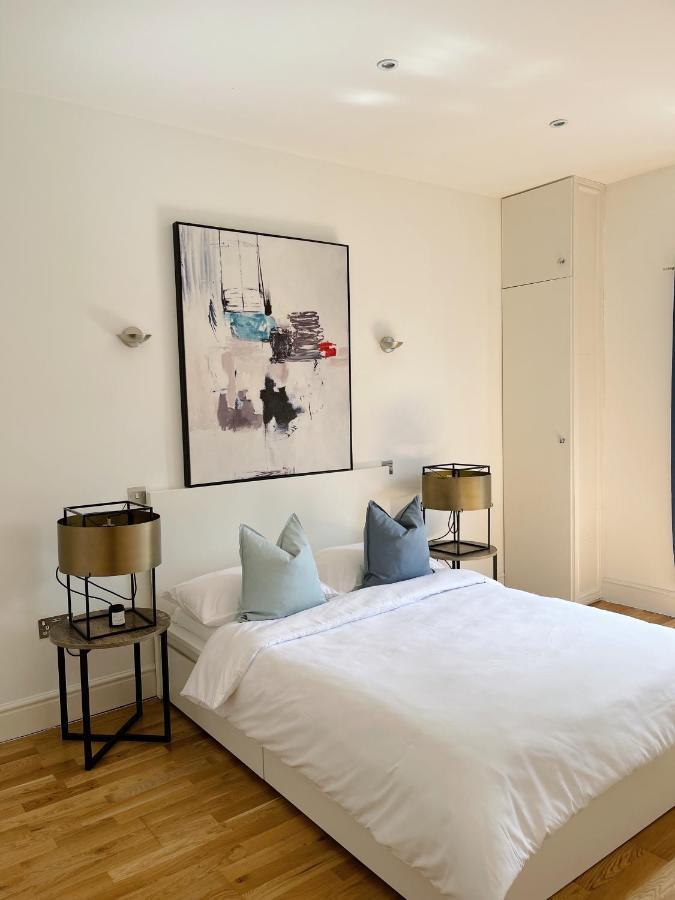 Luxuriously Flat In Streatham
