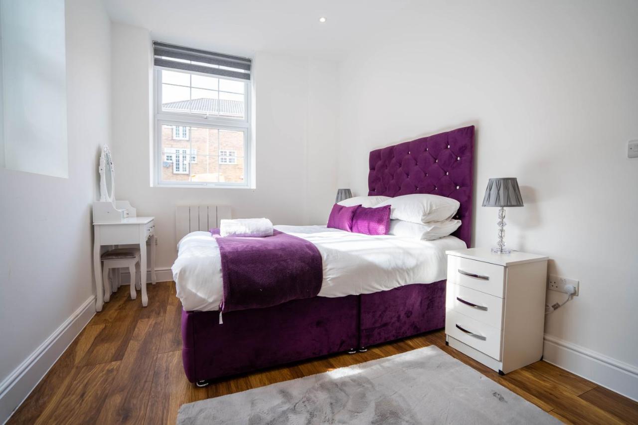 Lovely New 1 Bedroom In Stratford! Apartamento
