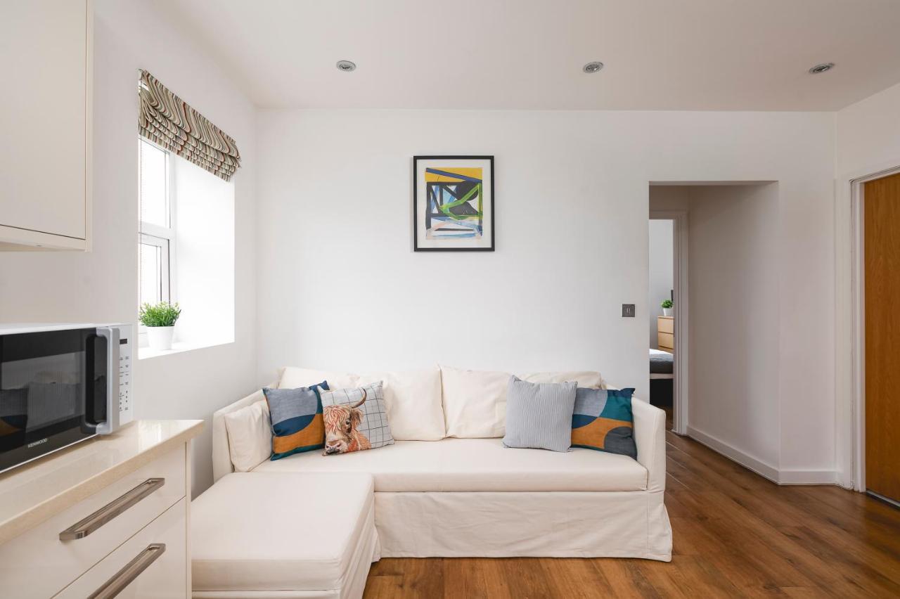 Skyvillion - Lovely 2-bed * London