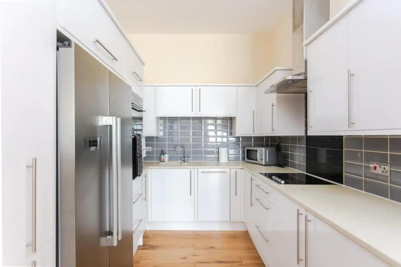 Stylish 2 Bedroom In Greenwich *