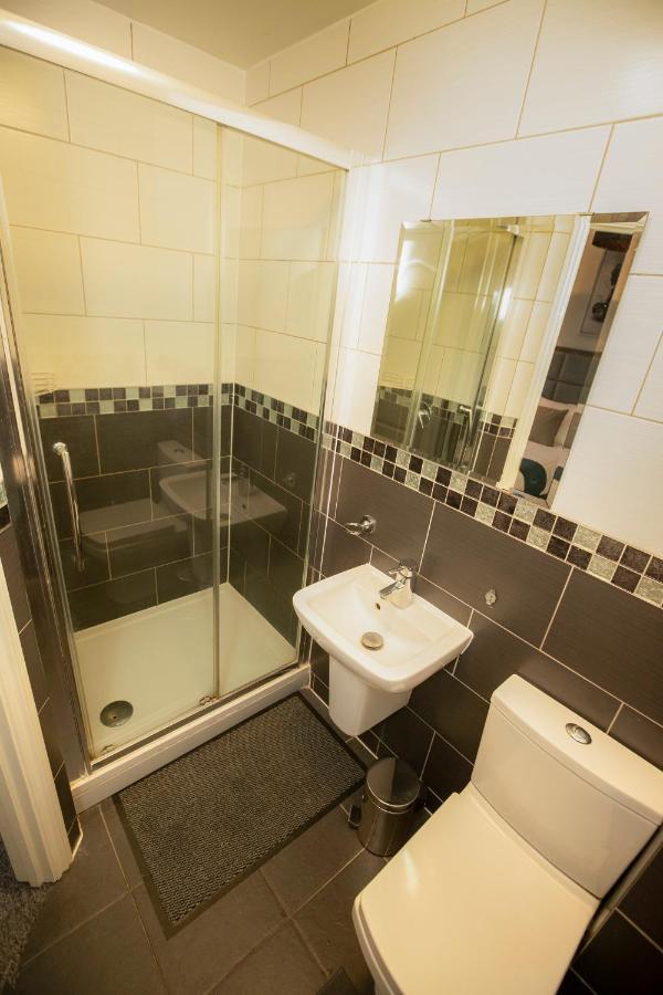 Comfotel Blu Alojamento de Acomodação e Pequeno-almoço Londres