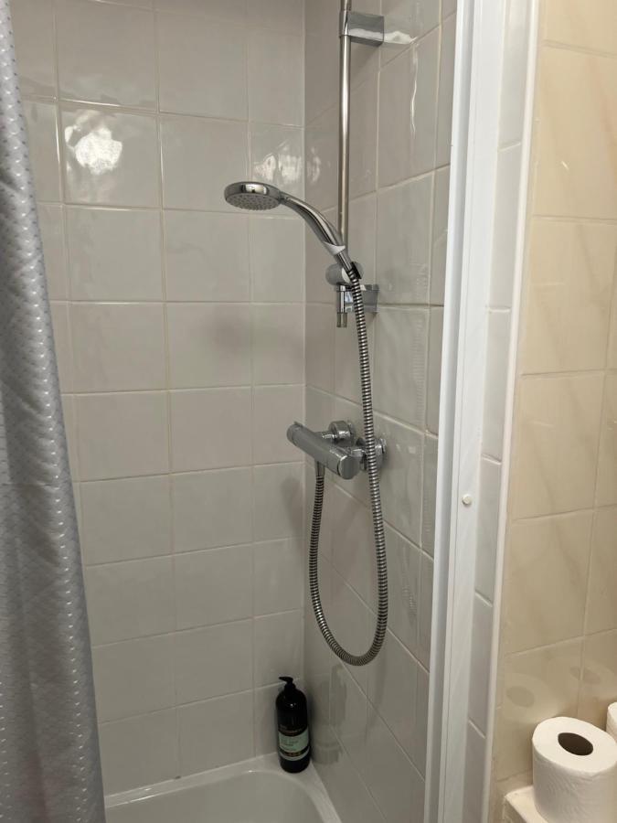 Super Located In South Ken At Chelsea Cloister *