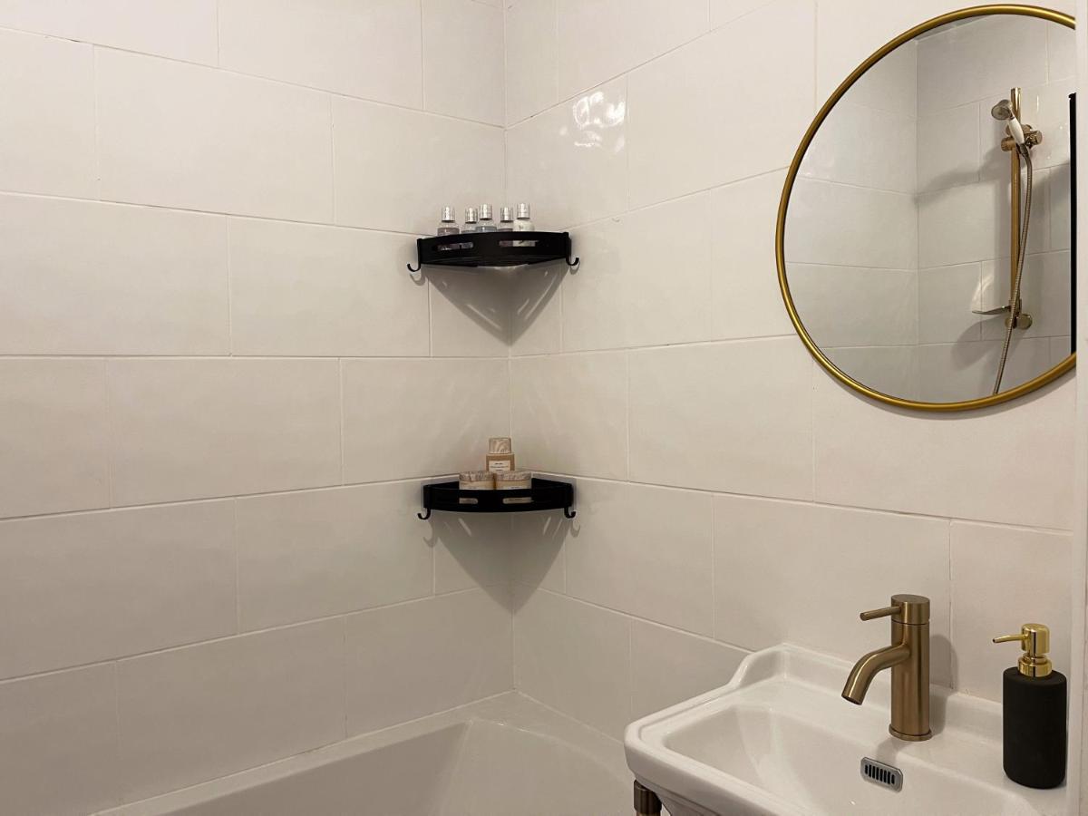 Lisa's Place Near Kings Cross - 2 Double Beds, 1 Sofa Bed, Great Location, Ideal For Families Apartamento *