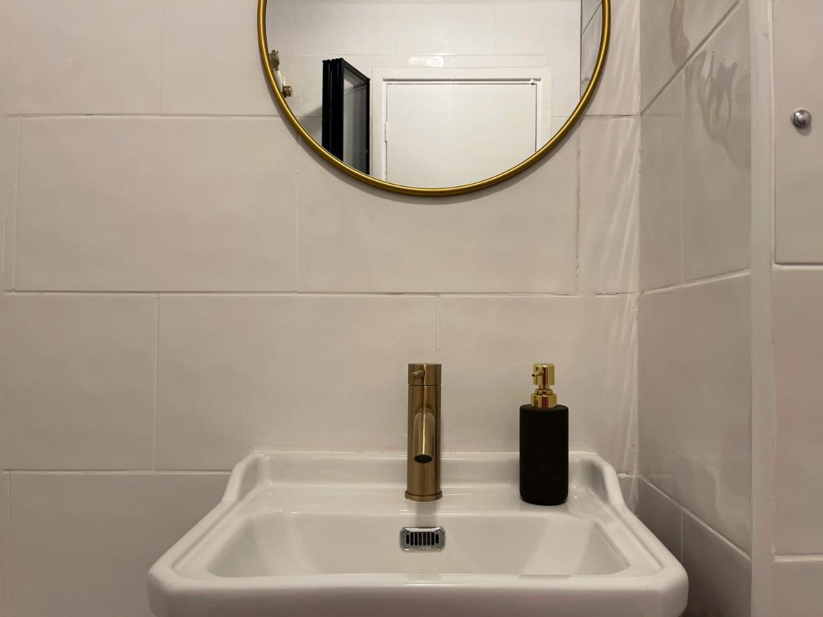 Lisa's Place Near Kings Cross - 2 Double Beds, 1 Sofa Bed, Great Location, Ideal For Families * Londres