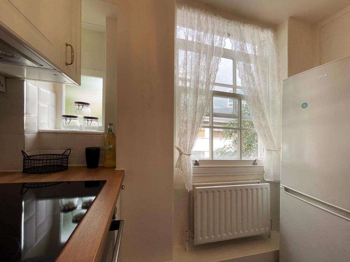 Apartamento Lisa's Place Near Kings Cross - 2 Double Beds, 1 Sofa Bed, Great Location, Ideal For Families *