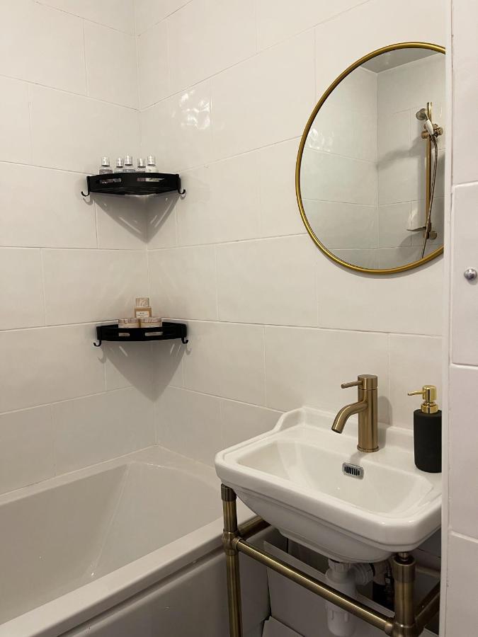 Apartamento Lisa's Place Near Kings Cross - 2 Double Beds, 1 Sofa Bed, Great Location, Ideal For Families *