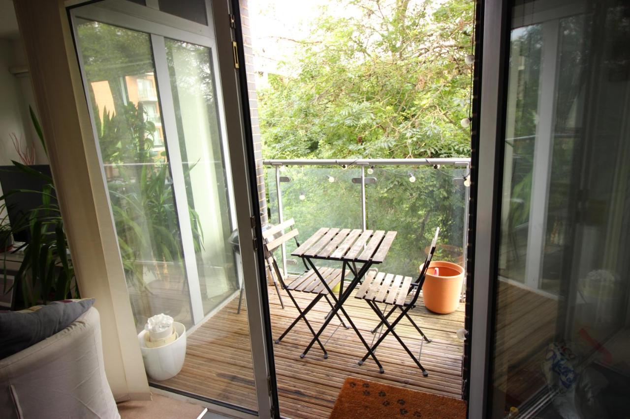 Spacious And Airy 1 Bedroom Flat - Great Location