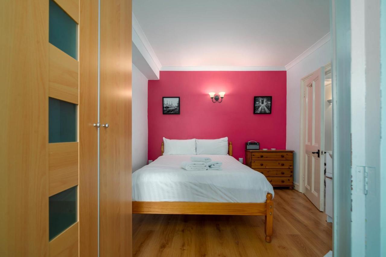 Fantastic 1 Bedroom With Private Patio Apartment