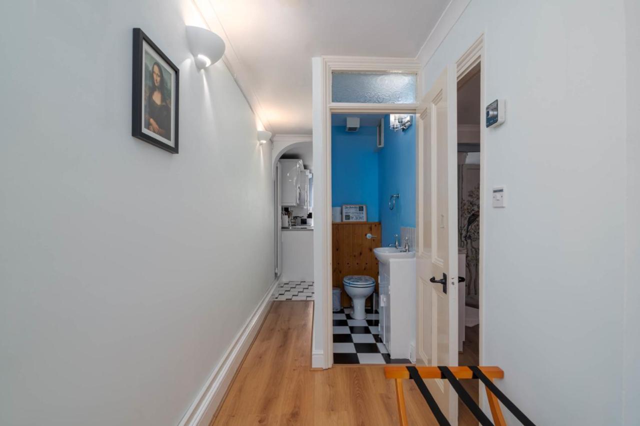 Apartment Fantastic 1 Bedroom With Private Patio