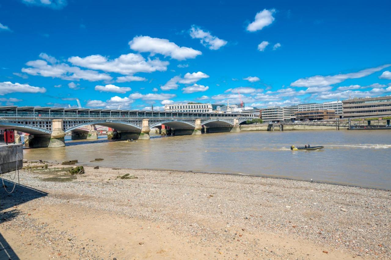 Altido 2-bed Flat W/ Thames View Apartment London