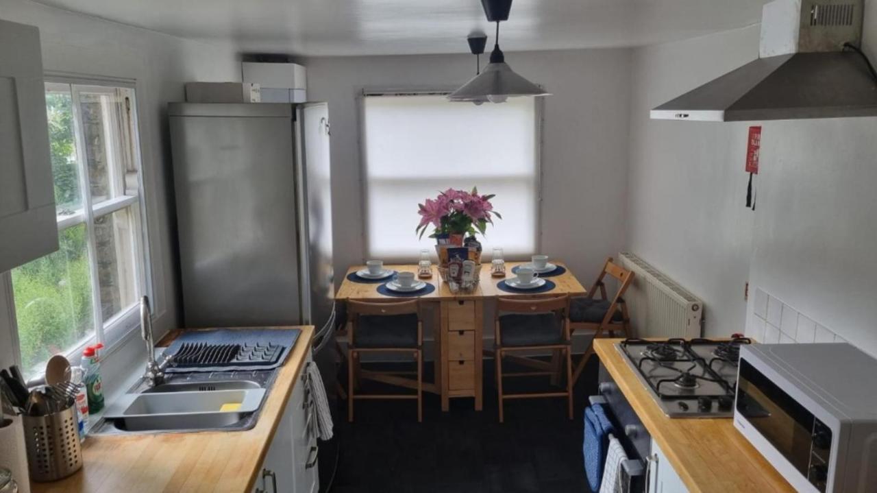 Lovely Large Near Stratford Londres