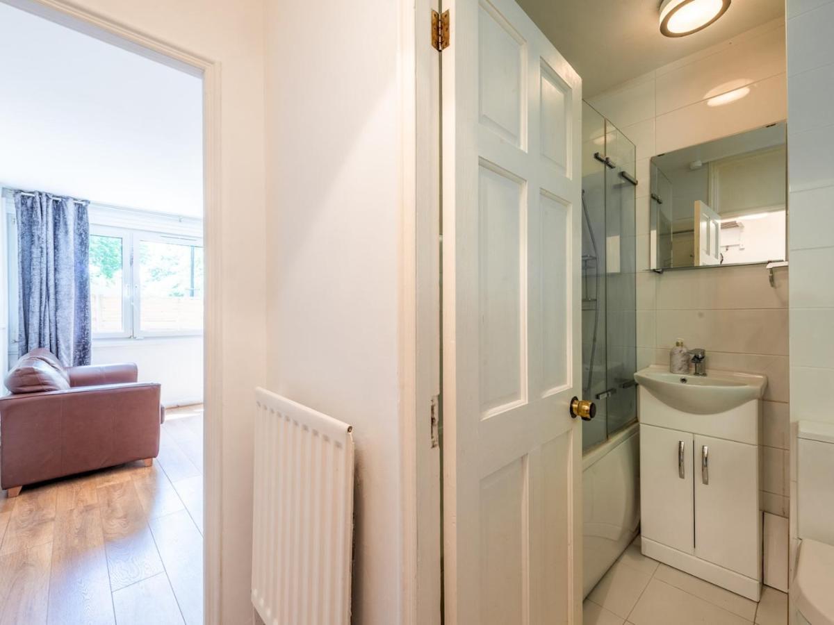 Apartamento Sootheus - Cosy Surrey Quays Londres