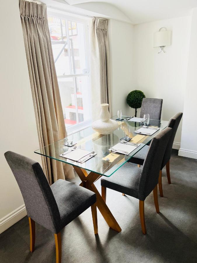 Elegant In The Heart Of Chelsea Apartment