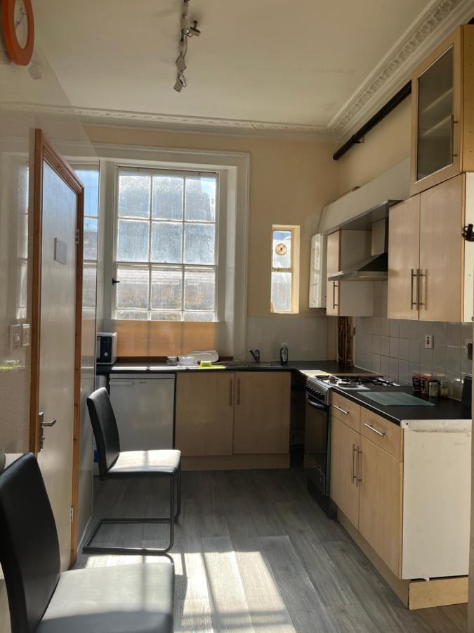 Homestay Victoria Style Flat Near Victoria Station