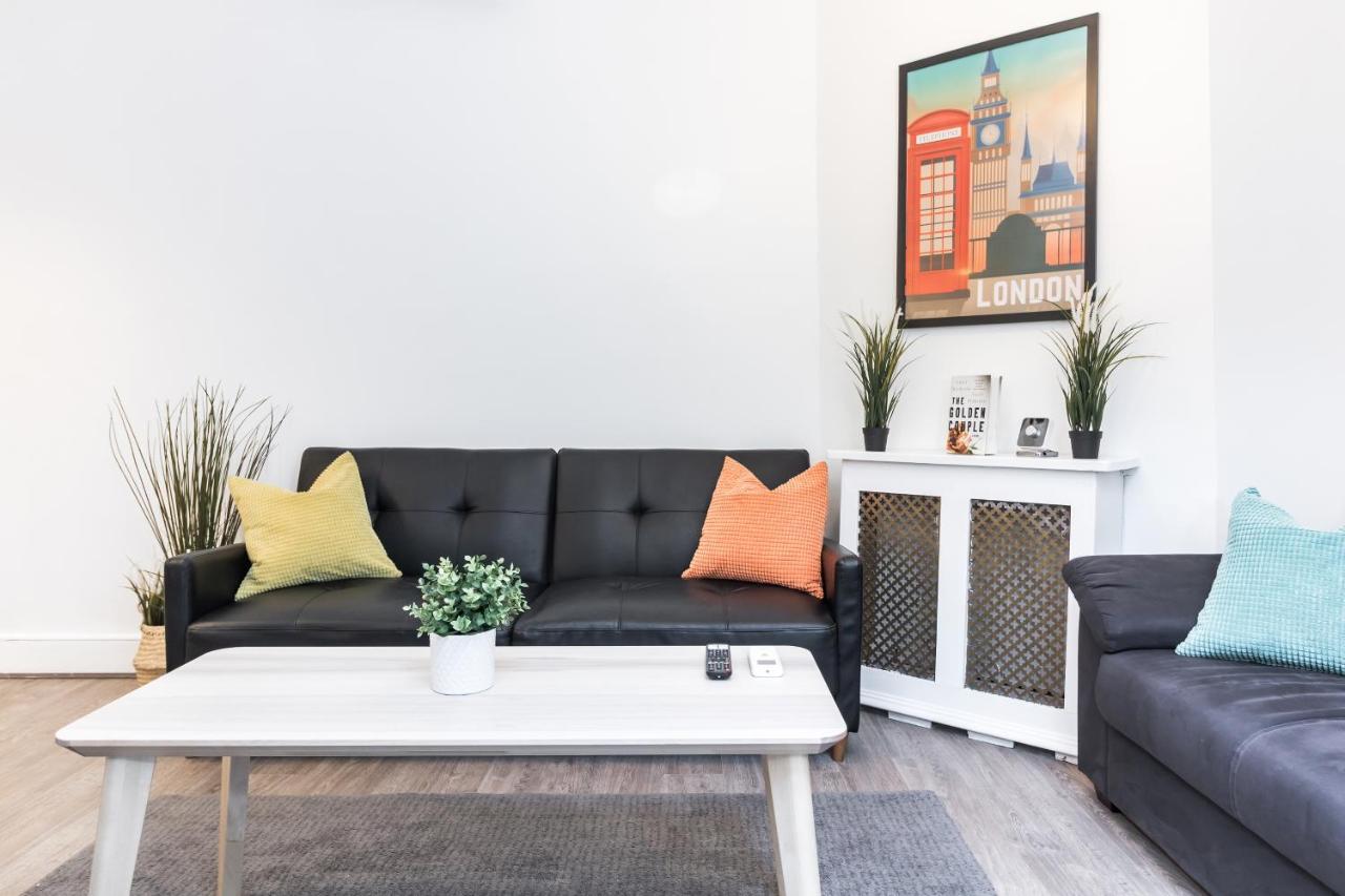 Two Bedroom In Central With Large Terrace Apartamento