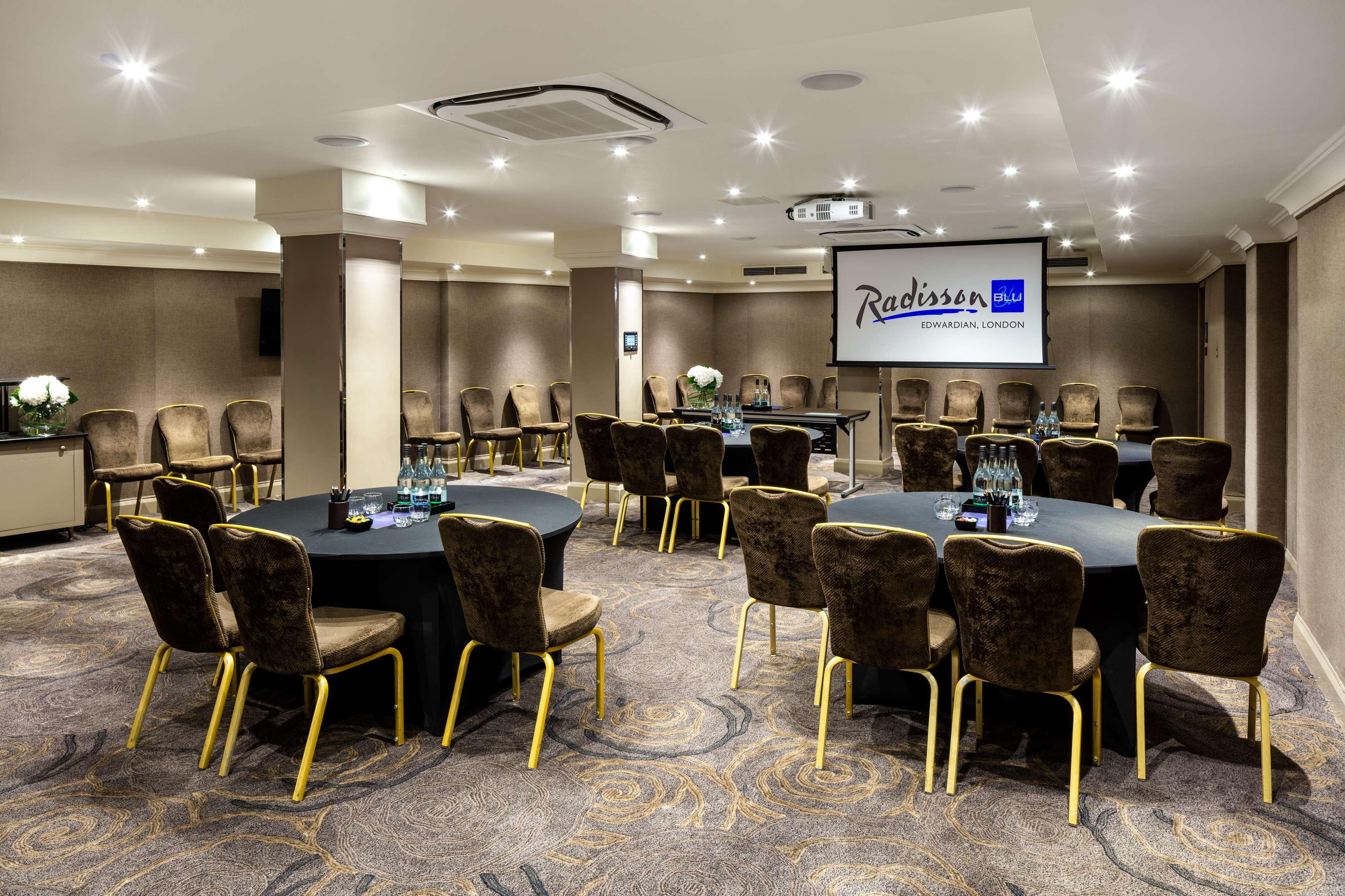 Radisson Blu Hotel, Tottenham Court Road - Formerly Kenilworth Hotel Londres