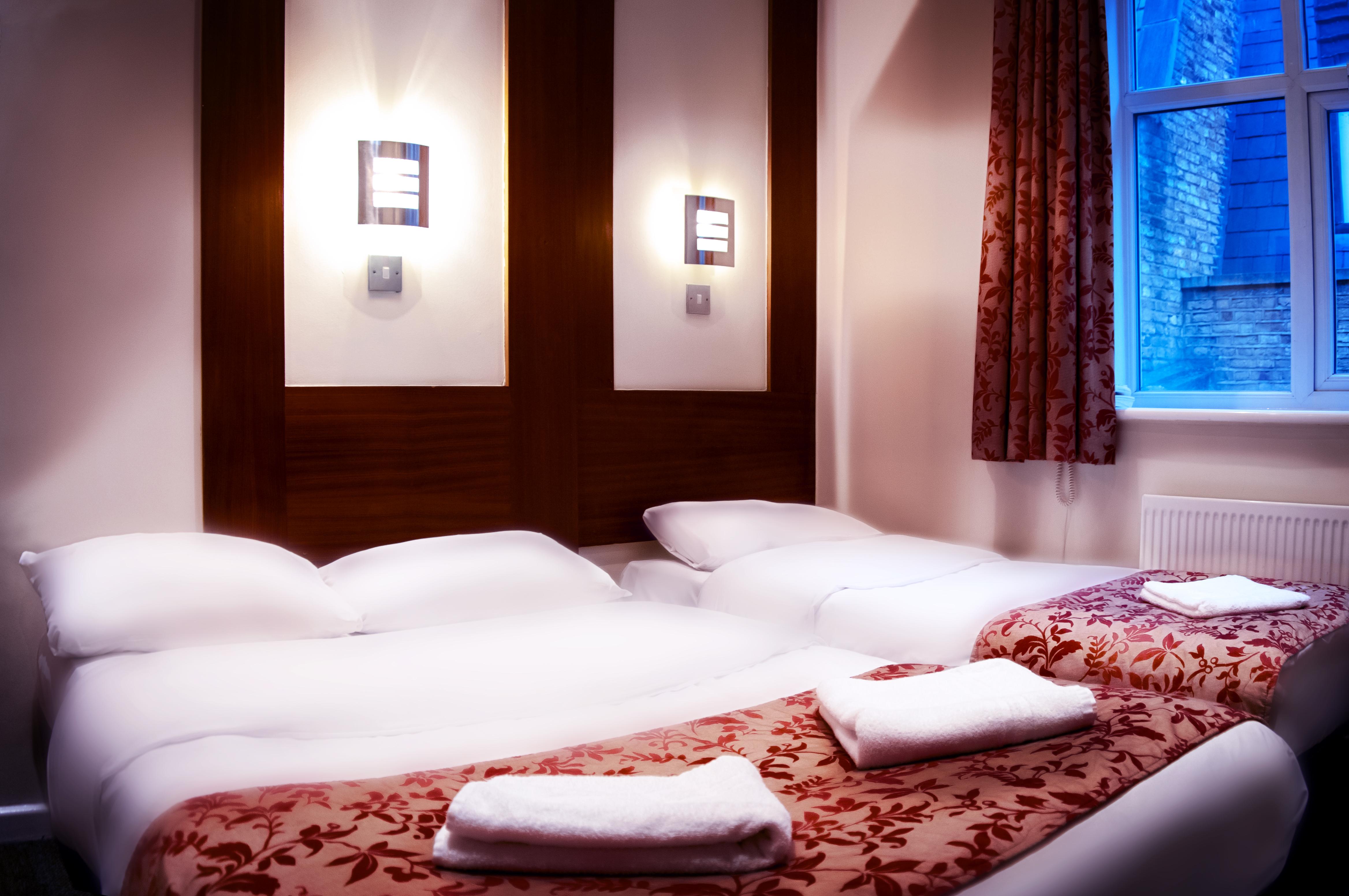 Westbury Hotel 3*