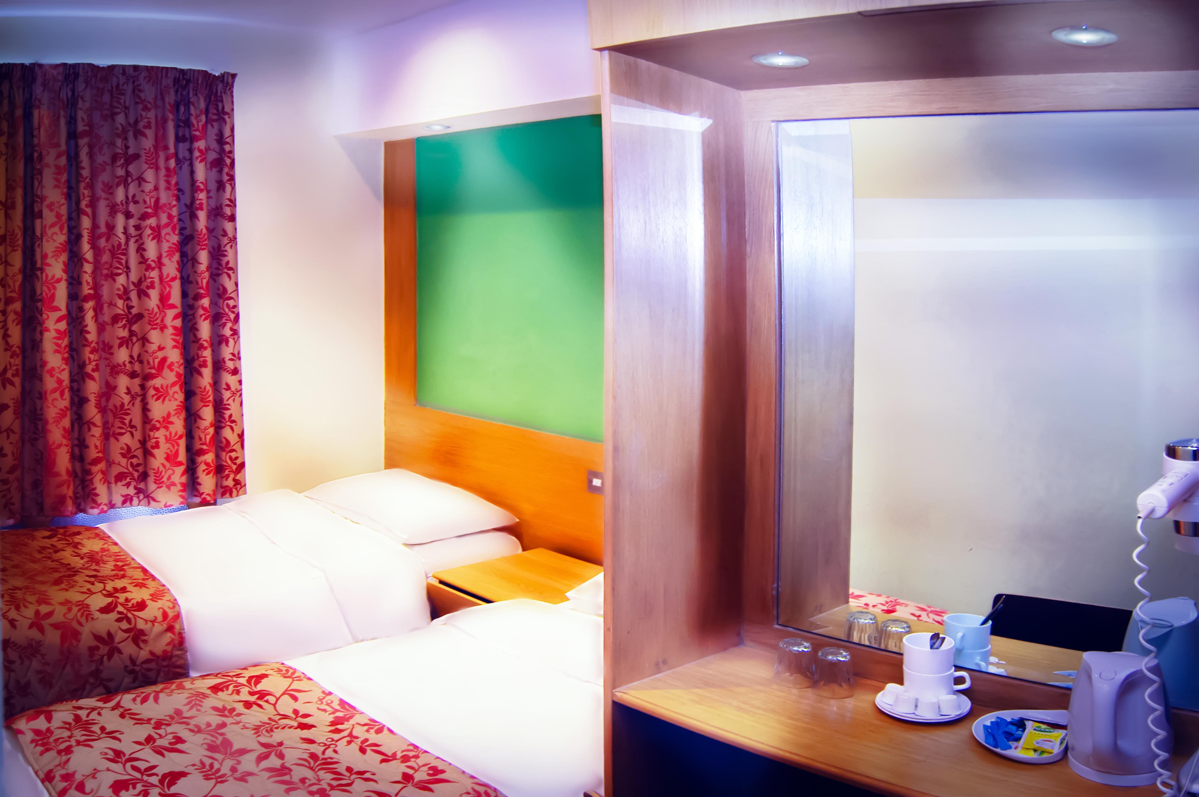 Westbury Hotel 3*