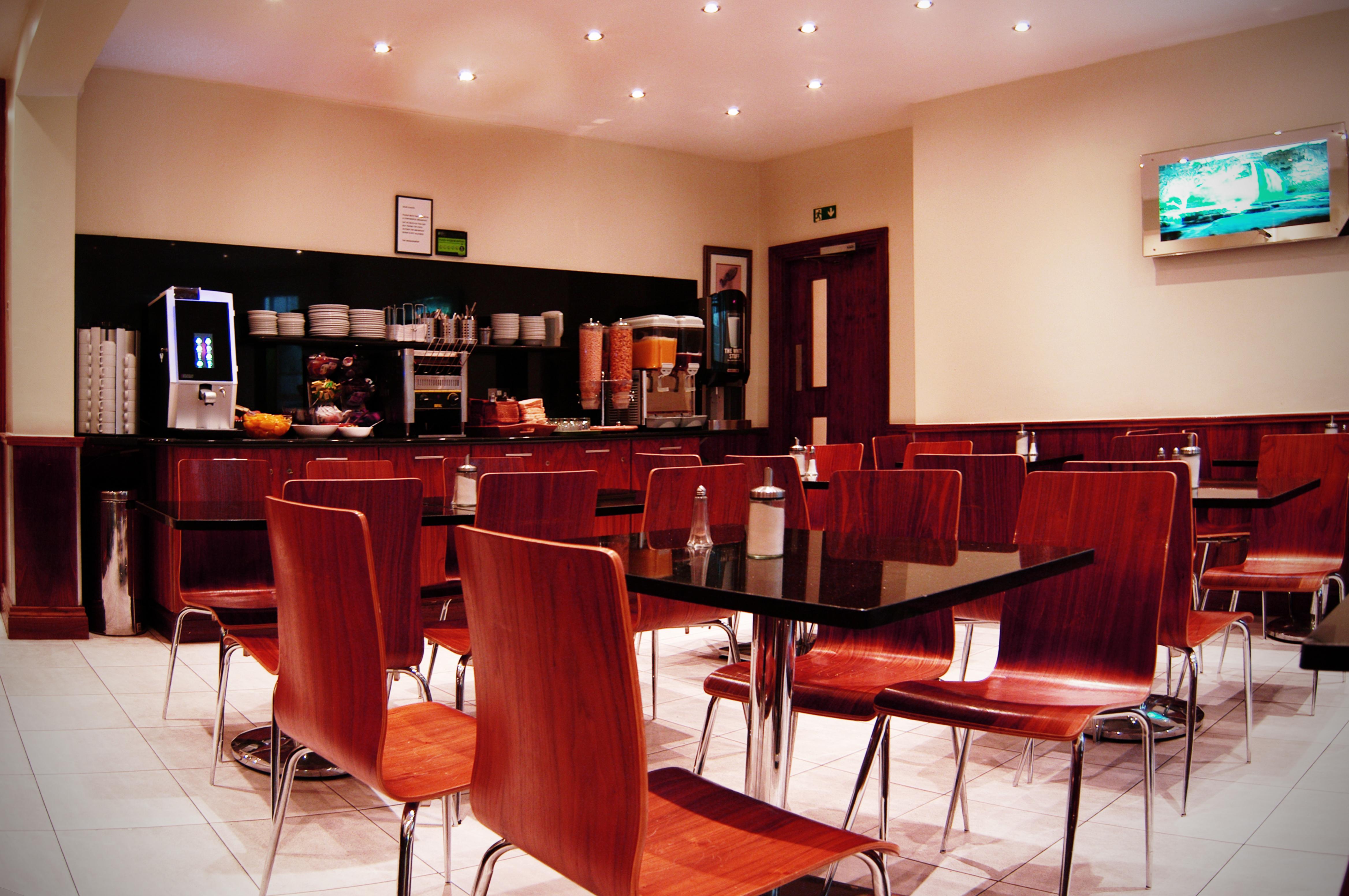 Westbury Hotel 3*