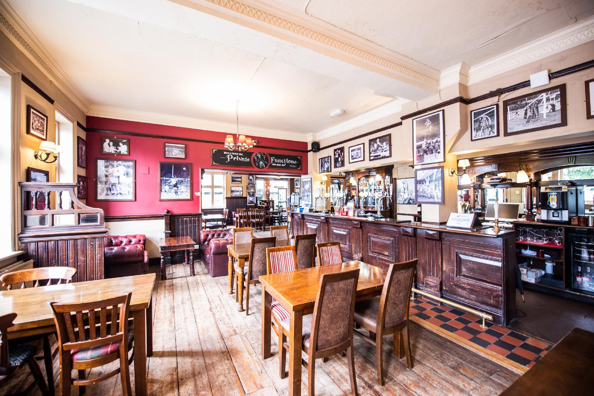 Hotel Oyo The Man Pub And Londres