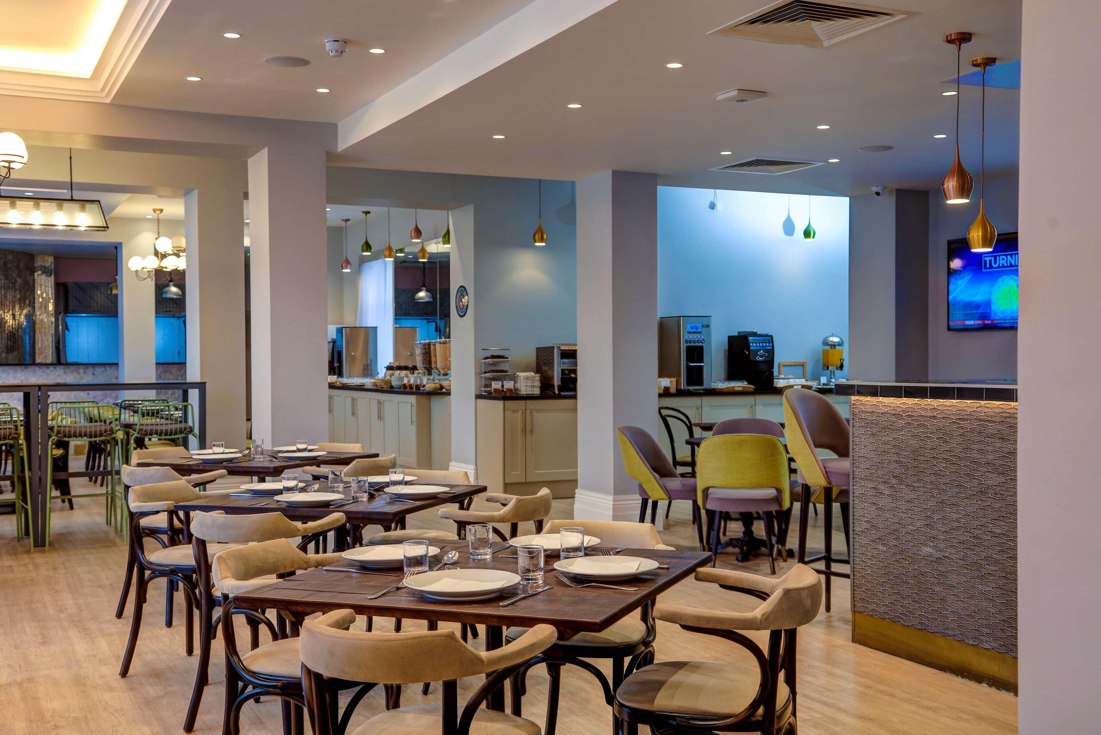 Hotel Western Queens Crystal Palace 3*