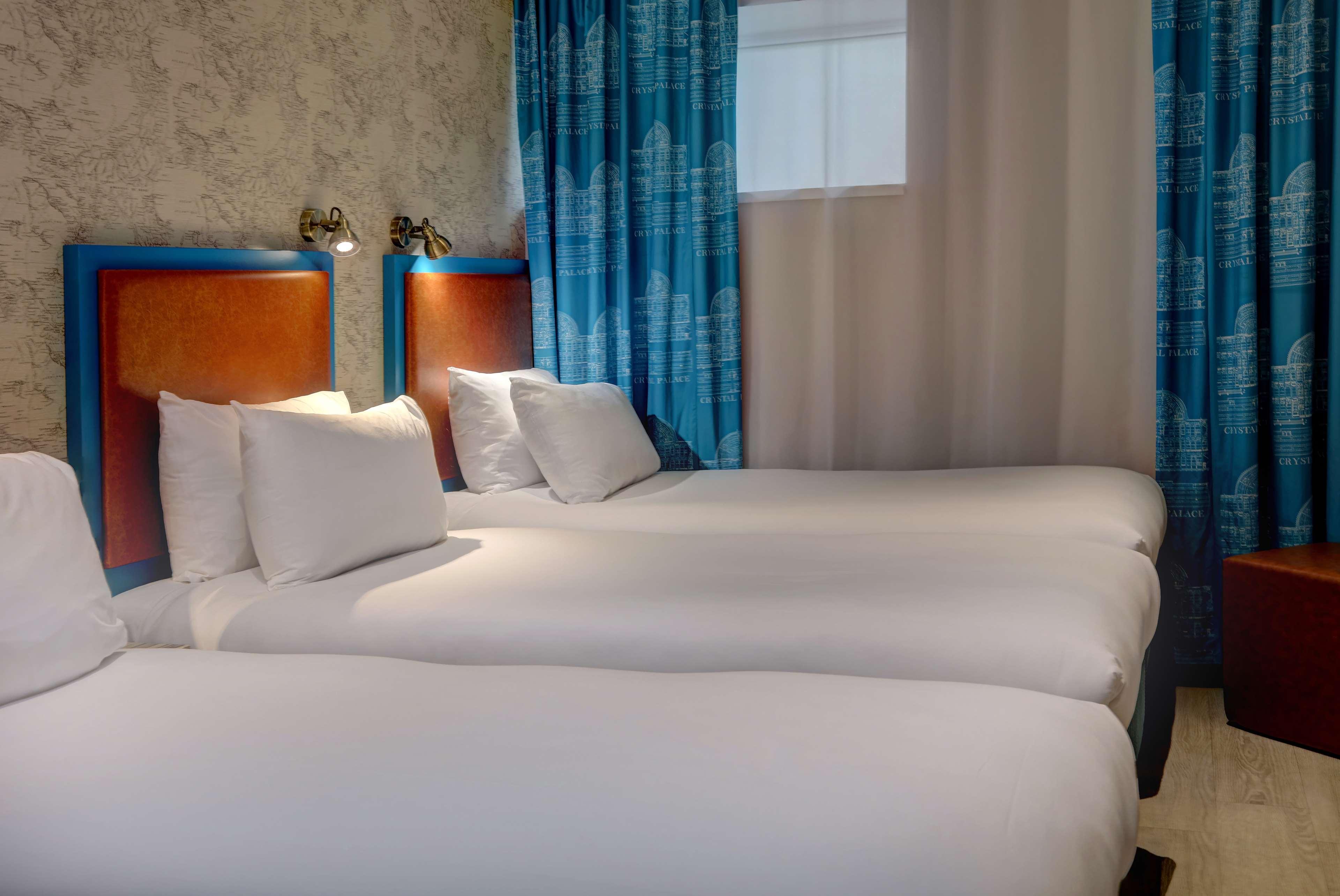 Western Queens Crystal Palace Hotel Londres