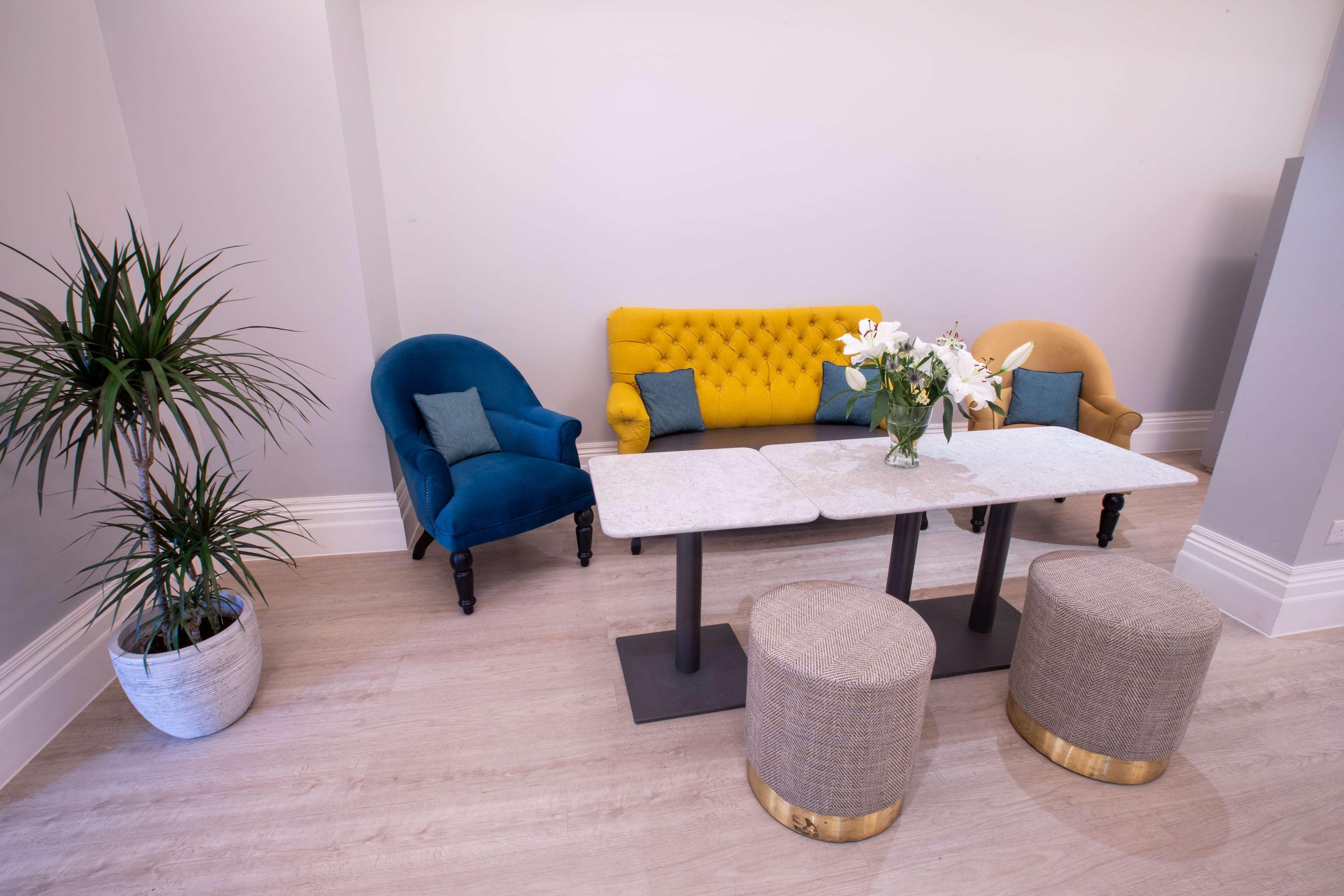 Western Queens Crystal Palace Hotel 3*