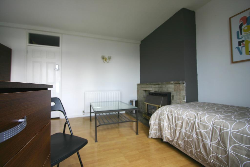 Lettingeasy - Brownfield Pensión *