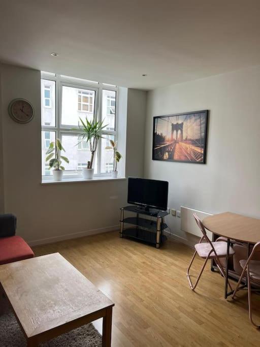 Stunning 2 Bed Flat! Centrally Located In London, Uk! Apartamento