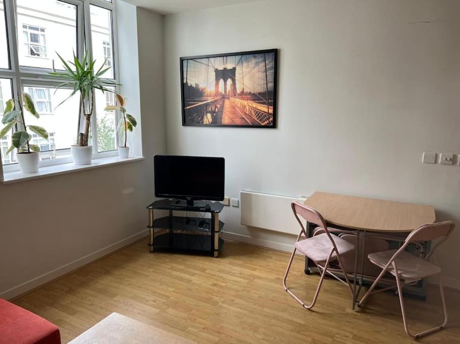 Apartamento Stunning 2 Bed Flat! Centrally Located In London, Uk! Londres