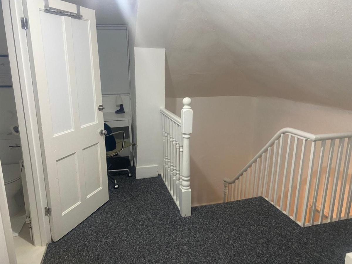 Apartamento Lovely Large Near Stratford *