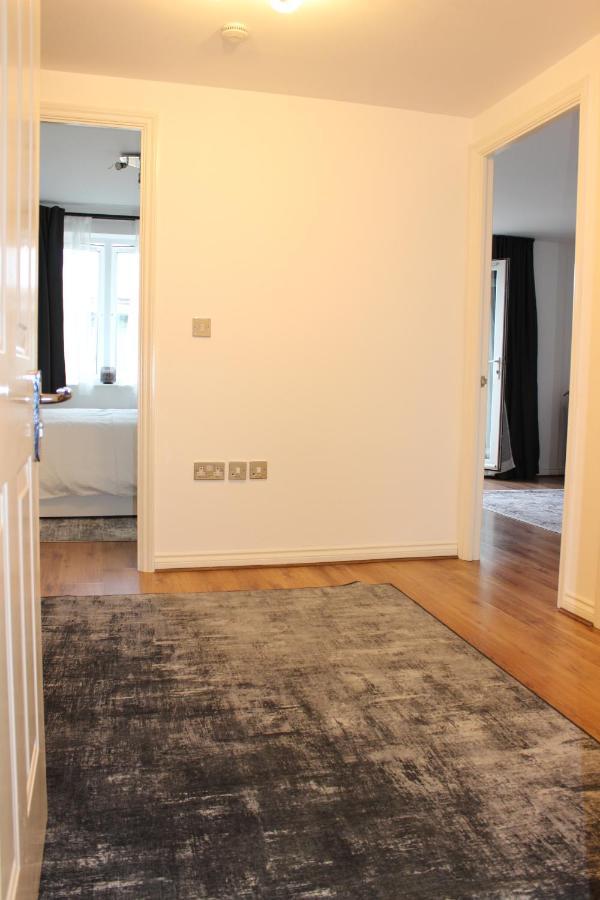 Lovely 2-bedroom, 1 Bathroom Home, Sleeps 4 Londres