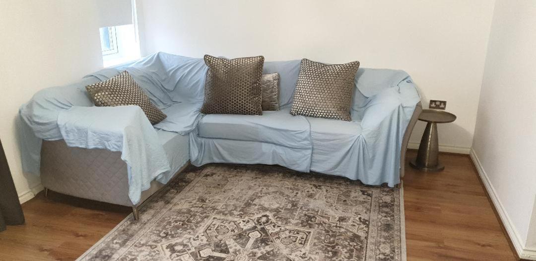 Apartamento Lovely 2-bedroom, 1 Bathroom Home, Sleeps 4 Londres