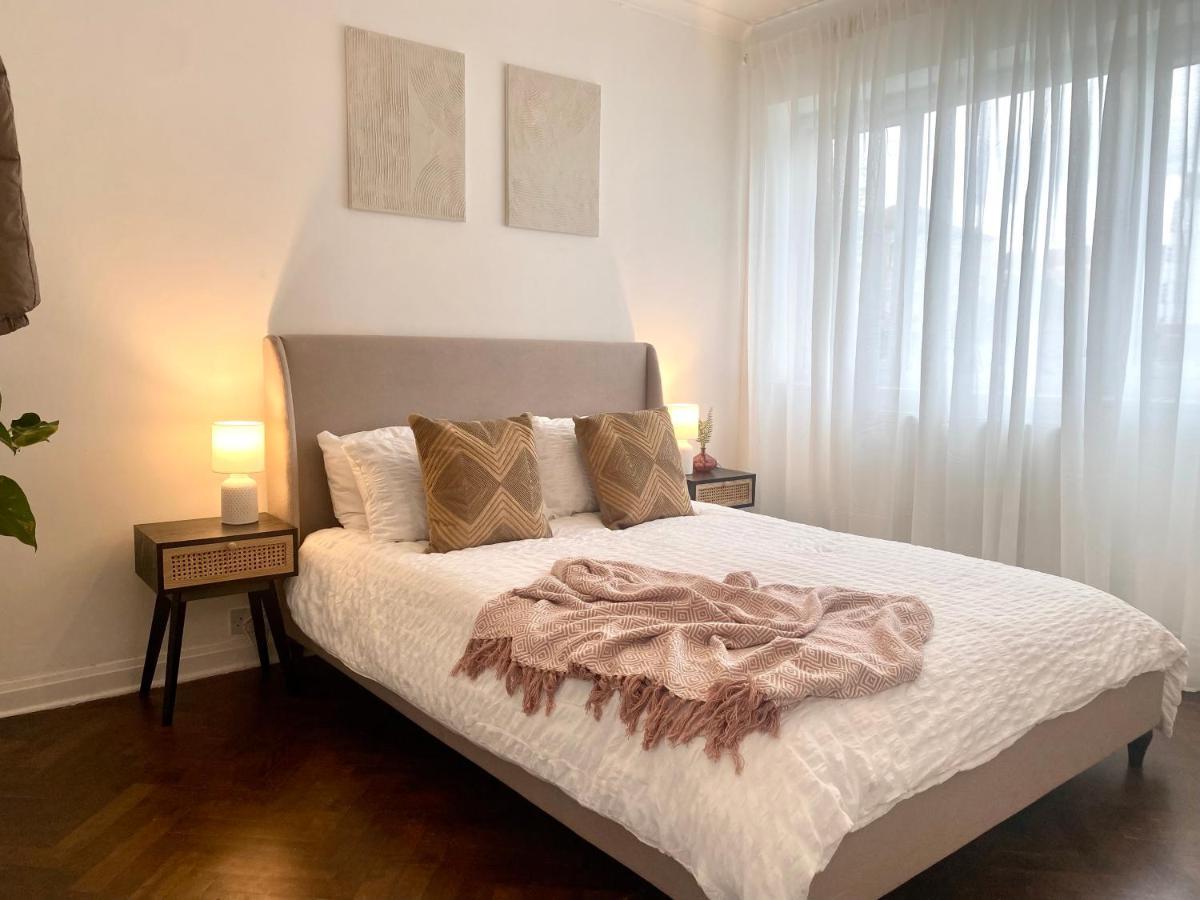 Newly Refurbished 2 Bedroom In South * London