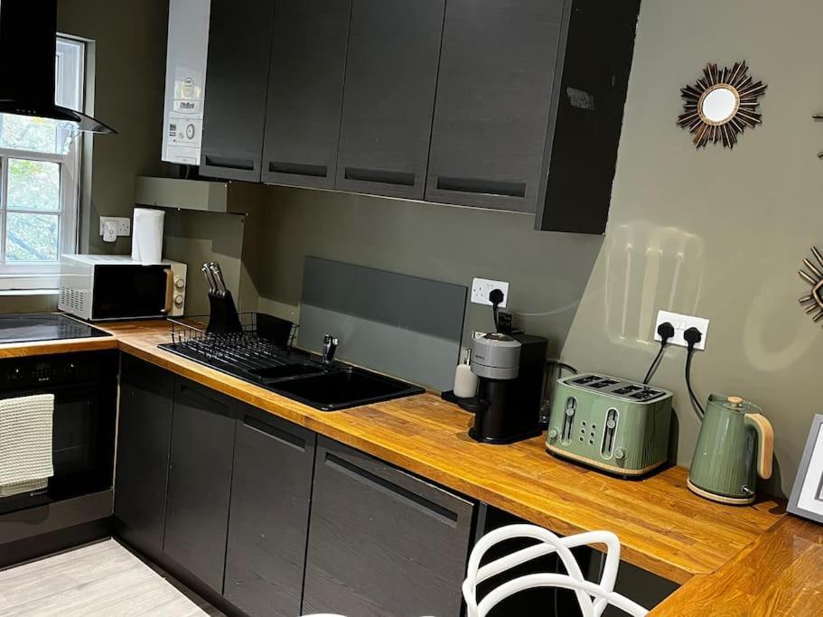 Apartamento Lovely 1-bedroom In N1