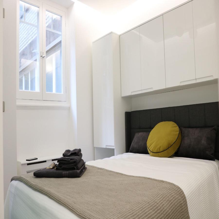 Phaedrus Living: Center Luxury Flat Clarewood Apartamento