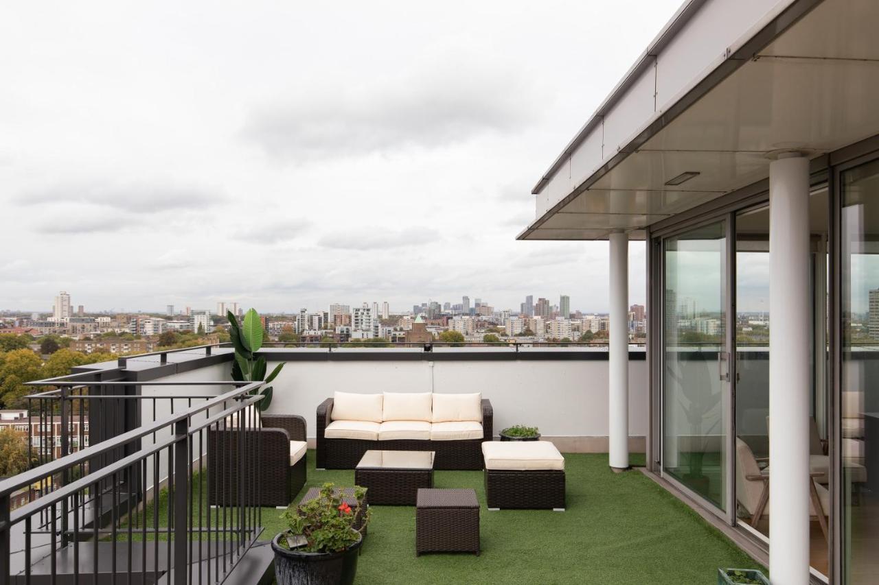 Apartment The Canary Wharf Secret - Glamorous 3bdr Flat With Terrace And Parking London